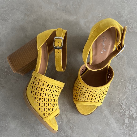 Qupid Shoes - Qupid Day Off Heeled Sandal in Yellow